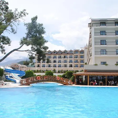 Sentido Palmet فندق كمر
